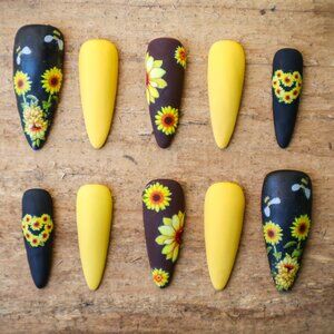 Stiletto Sunflower Press-On Nails